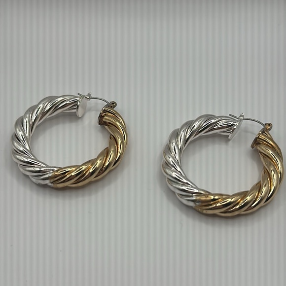 Gold and silver plated braided earrings - Picture 2 of 4